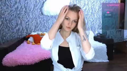 Snapshot of taissia_sweet chatting on September 29, 2025, 8:02 pm Im Taya online show from September 29, 2025, 8:02 pm