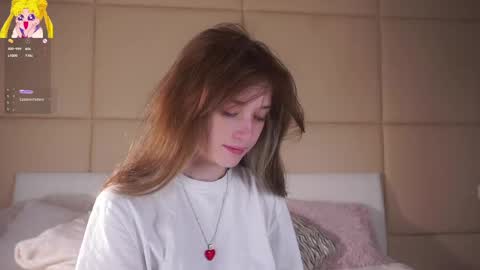 Mia online show from May 29, 2026, 1:47 am