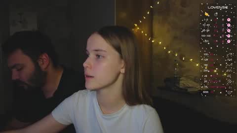 taiti_fox_cub online show from November 20, 2025, 6:40 pm