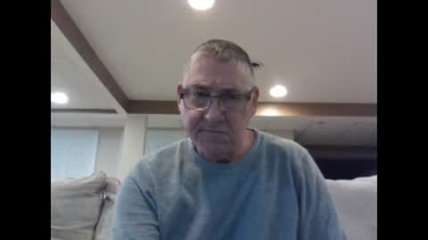 Snapshot of takeitalldown101 chatting on February 16, 2025, 8:22 pm takeitalldown101 online show from February 16, 2025, 8:22 pm