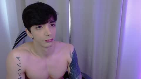 takeru___ online show from October 31, 2025, 1:23 pm