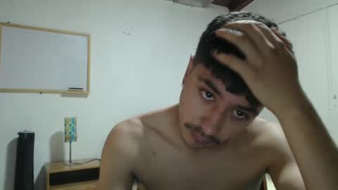 Snapshot of talhi_ chatting on January 2, 2025, 9:39 pm talhi_ online show from January 2, 2025, 9:39 pm