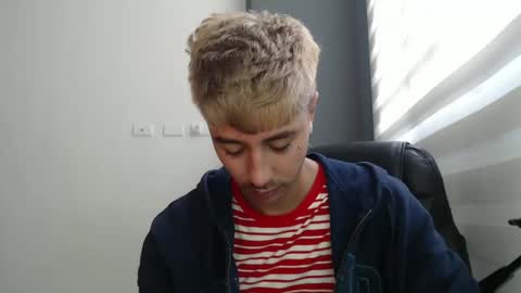 Snapshot of talhi_ chatting on January 31, 2025, 4:59 pm talhi_ online show from January 31, 2025, 4:59 pm