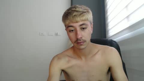 Snapshot of talhi_ chatting on January 31, 2025, 9:16 pm talhi_ online show from January 31, 2025, 9:16 pm