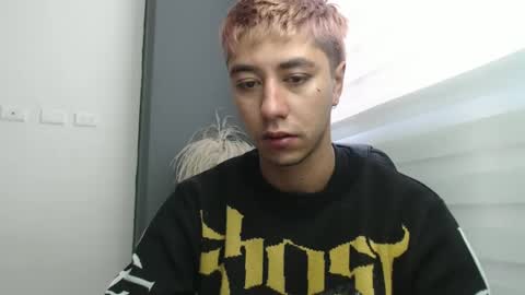 Snapshot of talhi_ chatting on February 9, 2025, 1:46 pm talhi_ online show from February 9, 2025, 1:46 pm