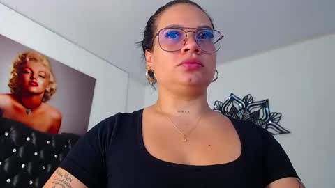 Snapshot of taliana36 chatting on February 24, 2025, 1:10 pm taliana36 online show from February 24, 2025, 1:10 pm