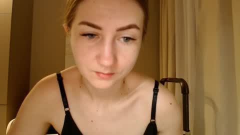 Snapshot of taliiyafiredream chatting on December 30, 2024, 5:58 am Kira online show from December 30, 2024, 5:58 am