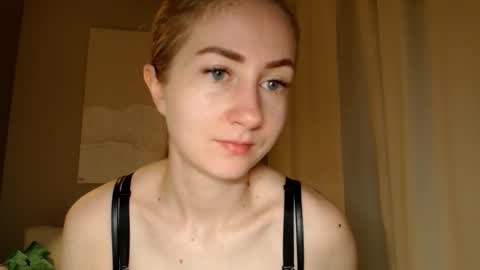 Snapshot of taliiyafiredream chatting on January 9, 2025, 6:27 am Kira online show from January 9, 2025, 6:27 am