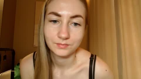 Snapshot of taliiyafiredream chatting on January 29, 2025, 12:24 pm Kira online show from January 29, 2025, 12:24 pm