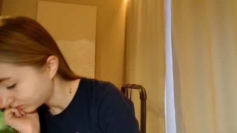 Snapshot of taliiyafiredream chatting on January 30, 2025, 5:52 am Kira online show from January 30, 2025, 5:52 am