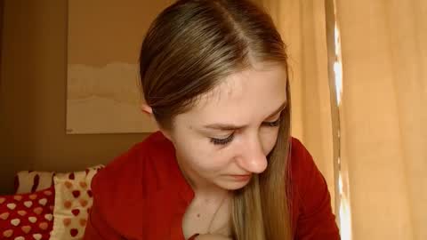 Snapshot of taliiyafiredream chatting on February 19, 2025, 9:17 am Kira online show from February 19, 2025, 9:17 am