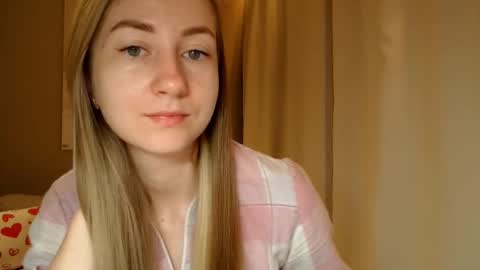 Snapshot of taliiyafiredream chatting on March 3, 2025, 6:26 am Kira online show from March 3, 2025, 6:26 am
