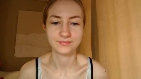 Snapshot of taliiyafiredream chatting on March 11, 2025, 7:48 am Kira online show from March 11, 2025, 7:48 am