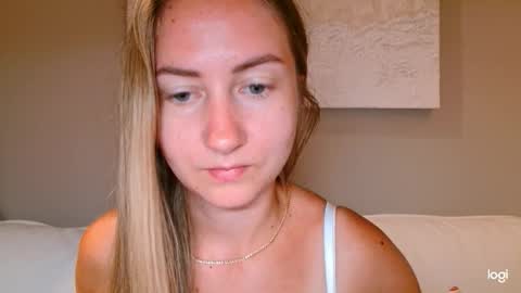 Snapshot of taliiyafiredream chatting on October 10, 2025, 5:39 am Kira online show from October 10, 2025, 5:39 am