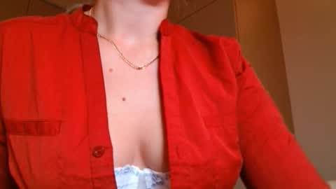 Snapshot of taliiyafiredream chatting on November 4, 2025, 5:50 am Kira online show from November 4, 2025, 5:50 am