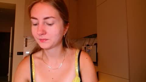 Snapshot of taliiyafiredream chatting on November 5, 2025, 5:51 am Kira online show from November 5, 2025, 5:51 am