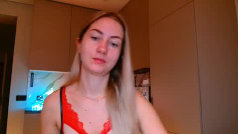 Snapshot of taliiyafiredream chatting on December 23, 2025, 6:44 am Kira online show from December 23, 2025, 6:44 am