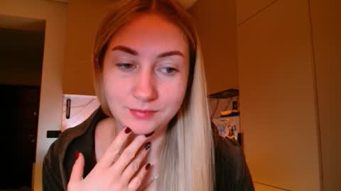 Snapshot of taliiyafiredream chatting on January 19, 2026, 6:28 am Kira online show from January 19, 2026, 6:28 am