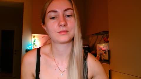 Snapshot of taliiyafiredream chatting on February 10, 2026, 7:01 am Kira online show from February 10, 2026, 7:01 am