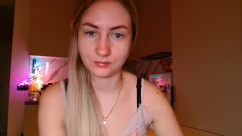 Snapshot of taliiyafiredream chatting on February 18, 2026, 6:09 am Kira online show from February 18, 2026, 6:09 am