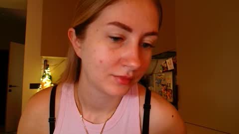 Snapshot of taliiyafiredream chatting on March 10, 2026, 6:29 am Kira online show from March 10, 2026, 6:29 am