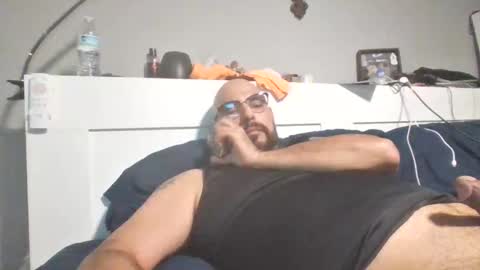 talllatino310 online show from October 21, 2025, 4:46 am