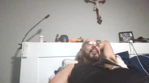 talllatino310 online show from October 24, 2025, 5:04 am