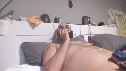 talllatino310 online show from April 1, 2026, 4:13 am