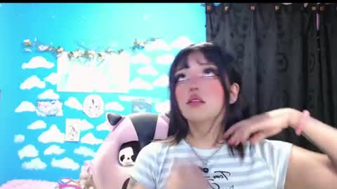 Alejandra Independent model online show from June 10, 2026, 9:52 am