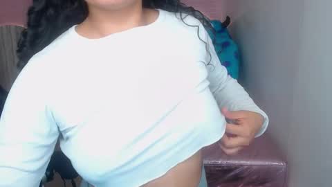 Snapshot of tamara_brown_t chatting on November 27, 2025, 3:08 am Tamara online show from November 27, 2025, 3:08 am