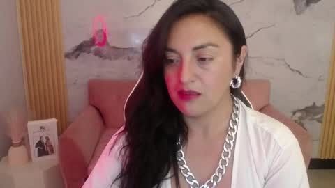 tamara_ch1 online show from November 18, 2025, 3:34 am