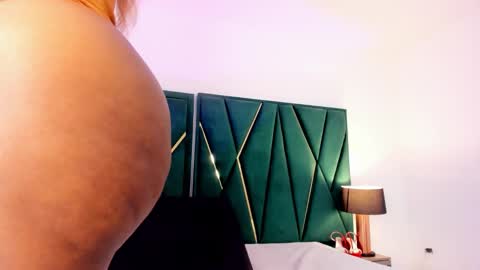 Tamara  online show from September 21, 2025, 12:45 am