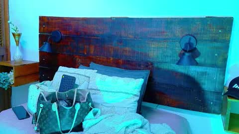 Snapshot of tamara_sanz1 chatting on January 6, 2026, 10:30 am online show from January 6, 2026, 10:30 am