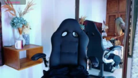 Snapshot of tamara_sanz1 chatting on February 6, 2026, 10:07 am online show from February 6, 2026, 10:07 am