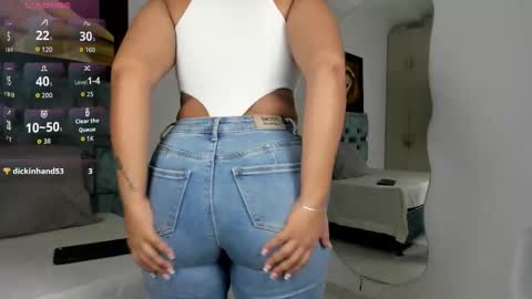 Snapshot of tamaraa_lov chatting on October 10, 2025, 12:15 pm tamaraa online show from October 10, 2025, 12:15 pm