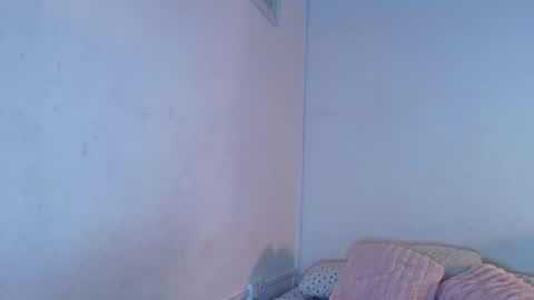 Cami 3 online show from July 28, 2026, 2:13 pm