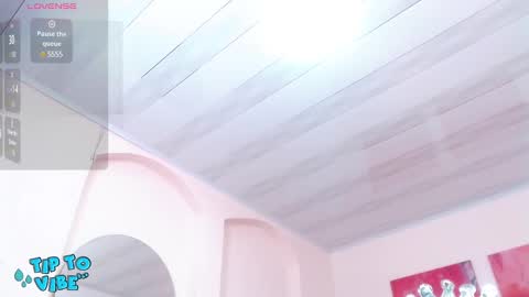 Snapshot of tamarafoxy_ chatting on February 4, 2025, 10:21 am Tamara online show from February 4, 2025, 10:21 am