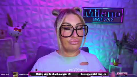 TamaraMilano online show from July 14, 2026, 8:19 am