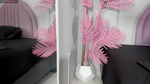 Snapshot of tamaramilleer chatting on February 16, 2026, 4:30 am tamaramilleer online show from February 16, 2026, 4:30 am