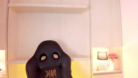 Tami online show from November 1, 2025, 7:38 pm