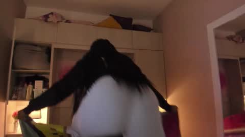 Snapshot of tamarazaki chatting on January 11, 2026, 12:54 pm Tami online show from January 11, 2026, 12:54 pm