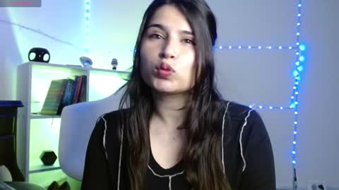 Snapshot of tami_ramirez__ chatting on January 13, 2025, 12:51 am Tami online show from January 13, 2025, 12:51 am