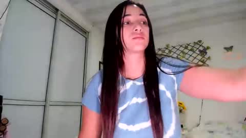 Snapshot of tamidesire chatting on February 20, 2026, 7:14 pm TamiDesire online show from February 20, 2026, 7:14 pm