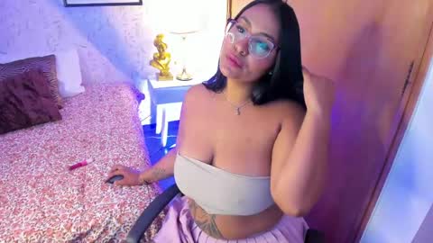 Tammara  online show from May 11, 2026, 2:45 pm