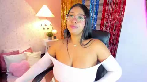 Tammara  online show from June 27, 2026, 12:22 pm