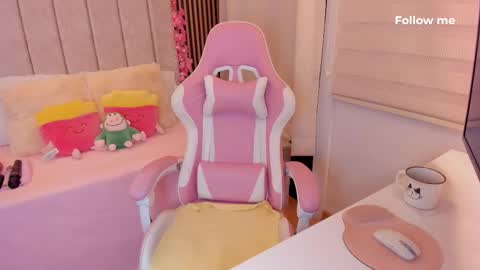 Snapshot of tammy_w chatting on March 18, 2026, 6:44 pm Tammy online show from March 18, 2026, 6:44 pm