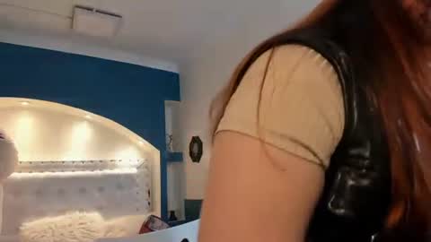 Tammara  online show from December 24, 2024, 7:11 pm