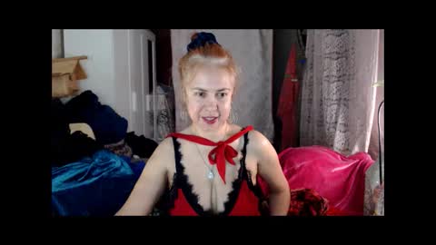 Milena online show from December 10, 2024, 2:06 pm