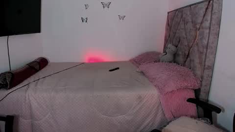 Snapshot of tania_rendon1 chatting on November 28, 2025, 9:56 am Tania online show from November 28, 2025, 9:56 am