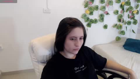 Snapshot of taniadevil_69 chatting on December 5, 2025, 4:36 pm Tania online show from December 5, 2025, 4:36 pm